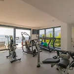 Villa Beautiful Seafront Split 9 Bedrooms Bellamar Vista Retreat *