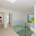 Beautiful Seafront Split 9 Bedrooms Bellamar Vista Retreat