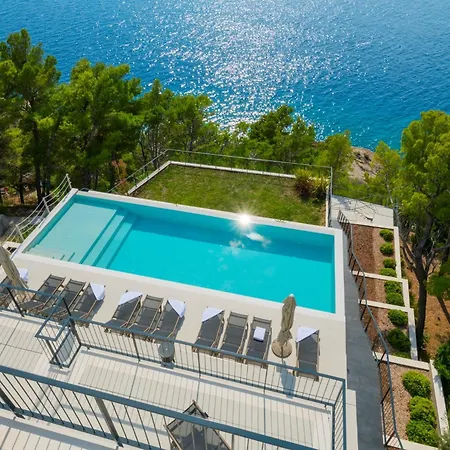 Beautiful Seafront Split 9 Bedrooms Bellamar Vista Retreat Villa Makarska