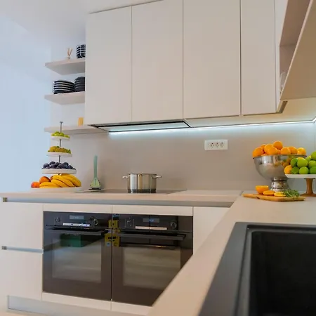 Beautiful Seafront Split 9 Bedrooms Bellamar Vista Retreat Makarska