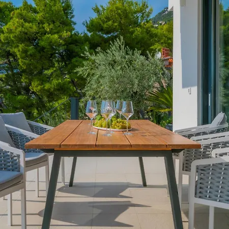 Villa Beautiful Seafront Split 9 Bedrooms Bellamar Vista Retreat