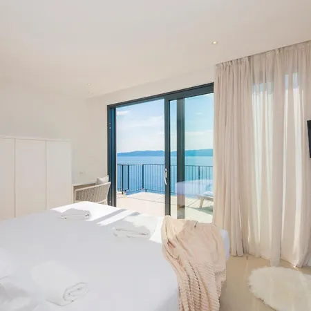 Beautiful Seafront Split 9 Bedrooms Bellamar Vista Retreat Villa Makarska