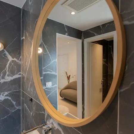 Beautiful Seafront Split 9 Bedrooms Bellamar Vista Retreat * Makarska