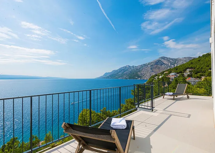 Beautiful Seafront Split 9 Bedrooms Bellamar Vista Retreat Villa Makarska