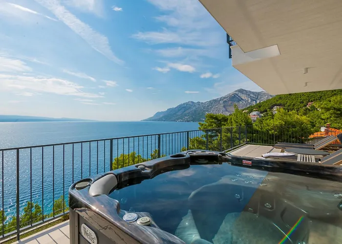 Beautiful Seafront Split 9 Bedrooms Bellamar Vista Retreat Makarska