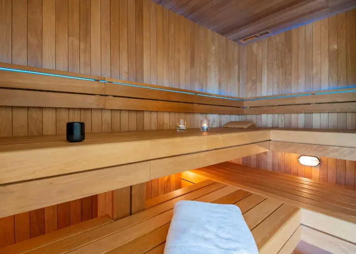 Beautiful Seafront Split 9 Bedrooms Bellamar Vista Retreat * Makarska